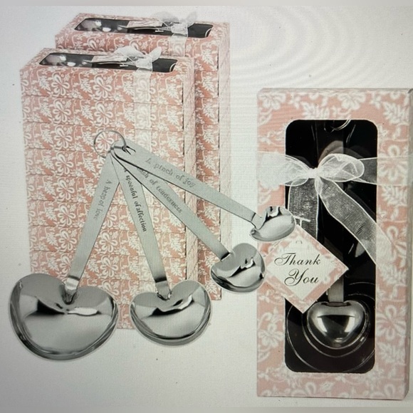 Shower Gift for Guests: Heart Shaped Measuring Spoons - Picture 7 of 9